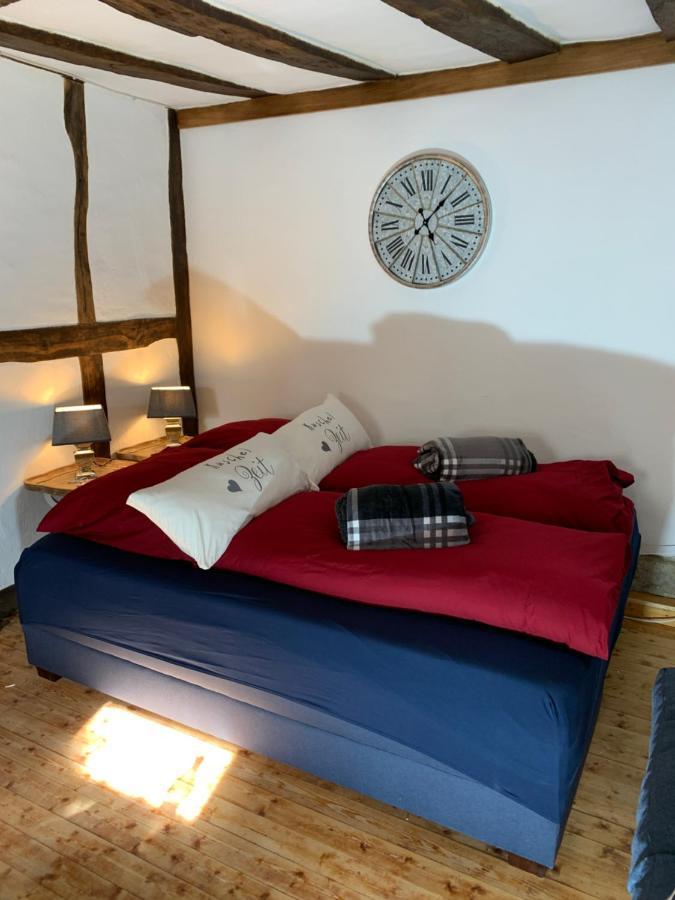 Ferienhaus Eifelstuben Mit Charme - Bauernstube Vulkaneifel - Naehe See Und Burgruine Ulmen Exterior photo